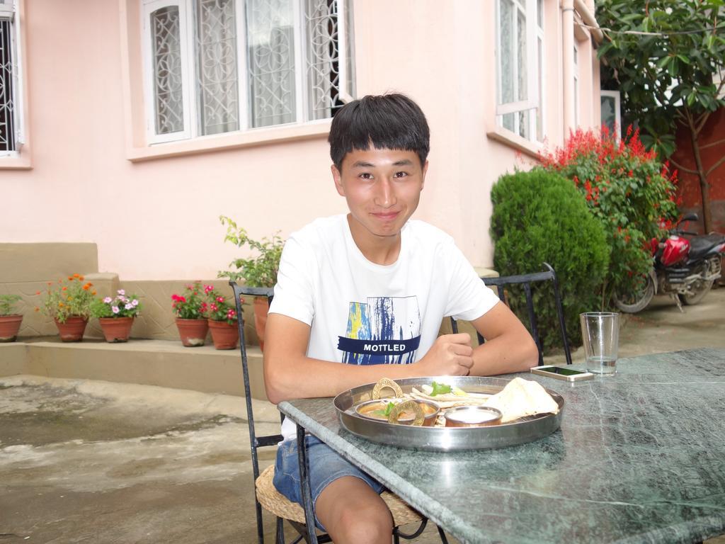 Bodhi Guest House Baudhatinchule Экстерьер фото